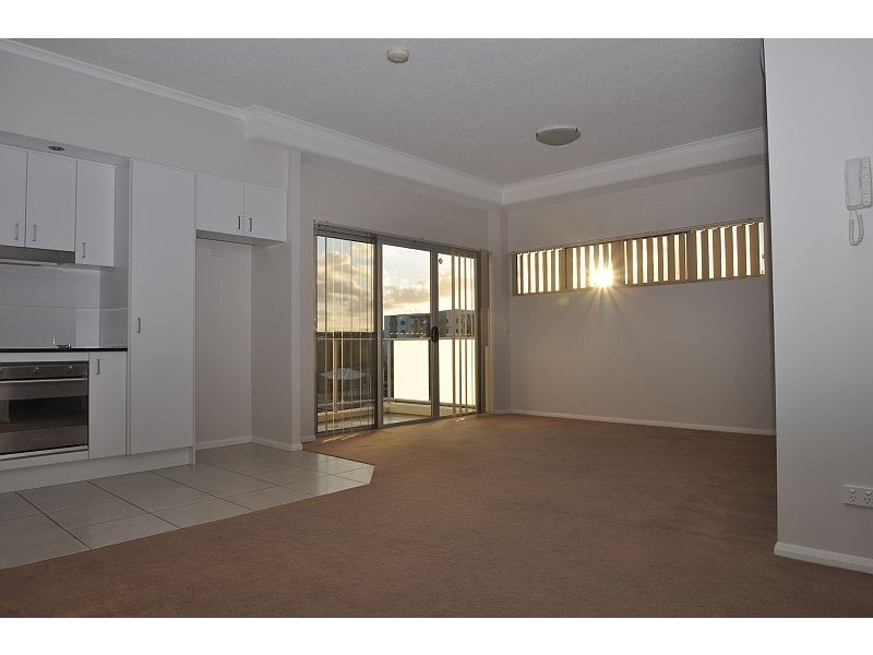 28/1 McNaughton Street, Redcliffe QLD 4020