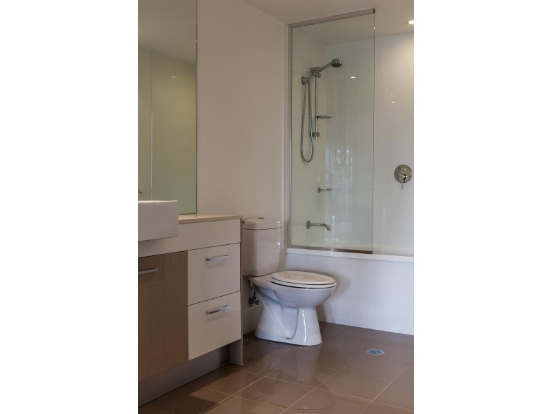 30 Paradise Island, Surfers Paradise QLD 4217