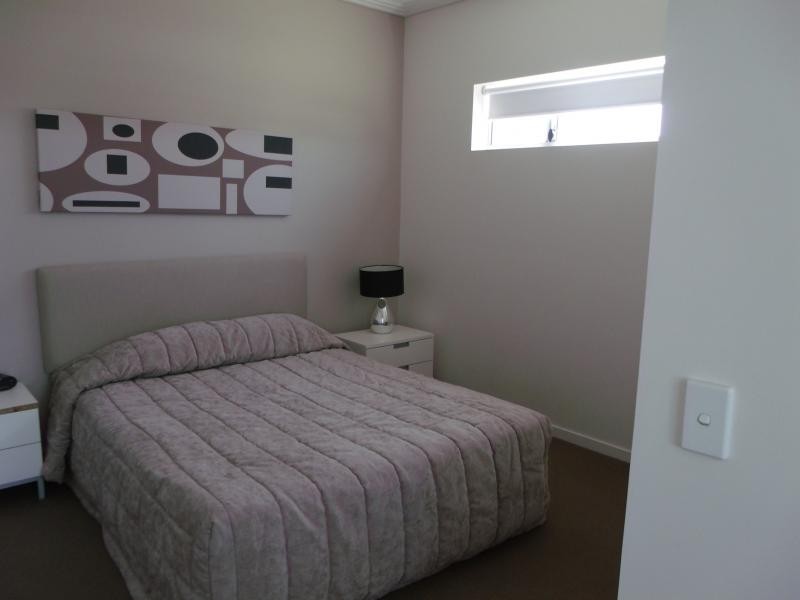 226 Varsity Parade, Varsity Lakes QLD 4227