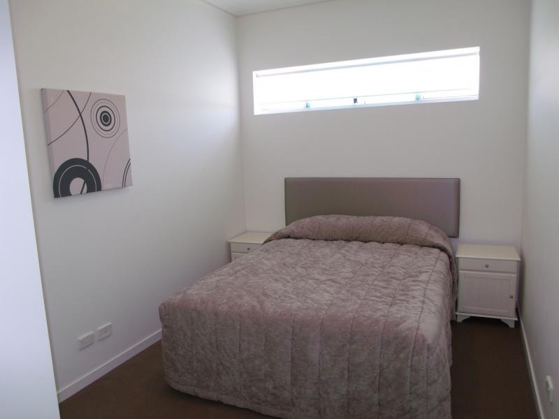 226 Varsity Parade, Varsity Lakes QLD 4227