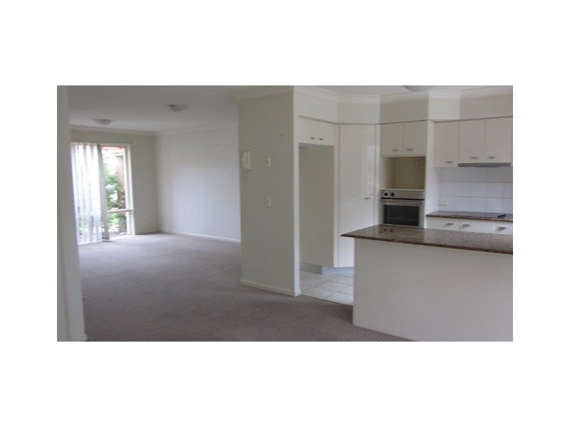 27/480 Christine Avenue, Robina QLD 4226