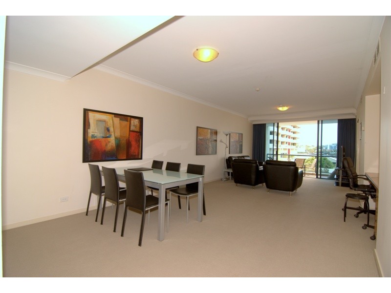 35 Ferry Street, Kangaroo Point QLD 4169