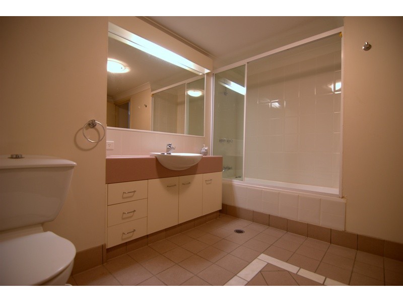35 Ferry Street, Kangaroo Point QLD 4169