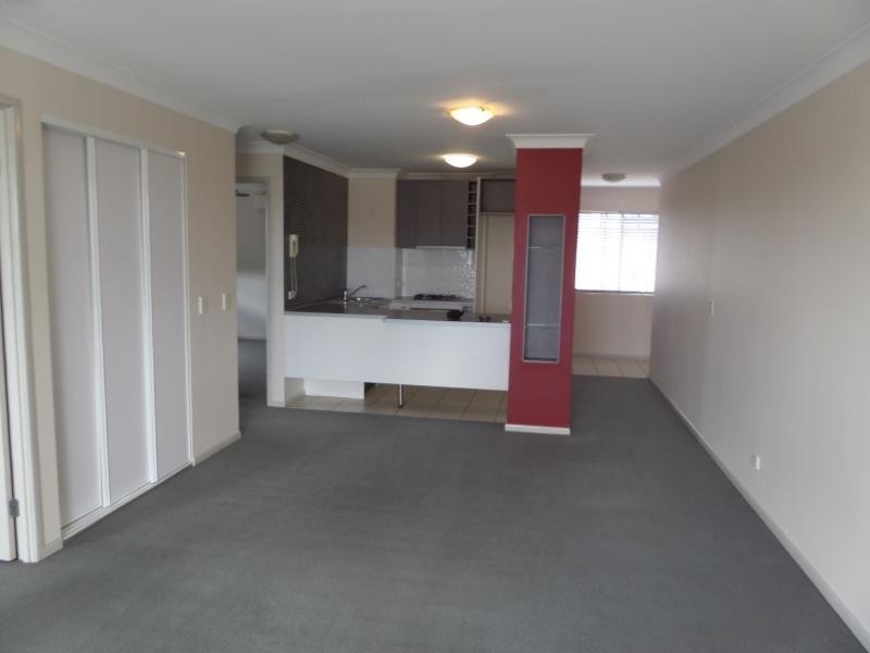 56/15 Kitchener Street., Coorparoo QLD 4151