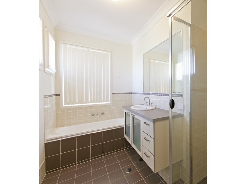 12 Whitsunday Place, Redland Bay QLD 4165