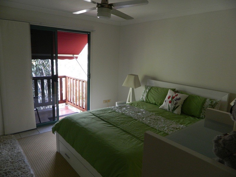 6 Crestridge Crescent, Oxenford QLD 4210