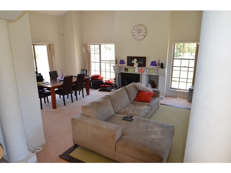 Carrara QLD 4211