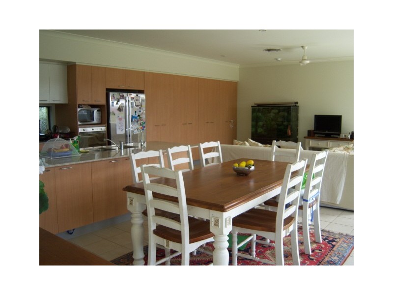 41 MOSSVALE DRIVE, Wakerley QLD 4154