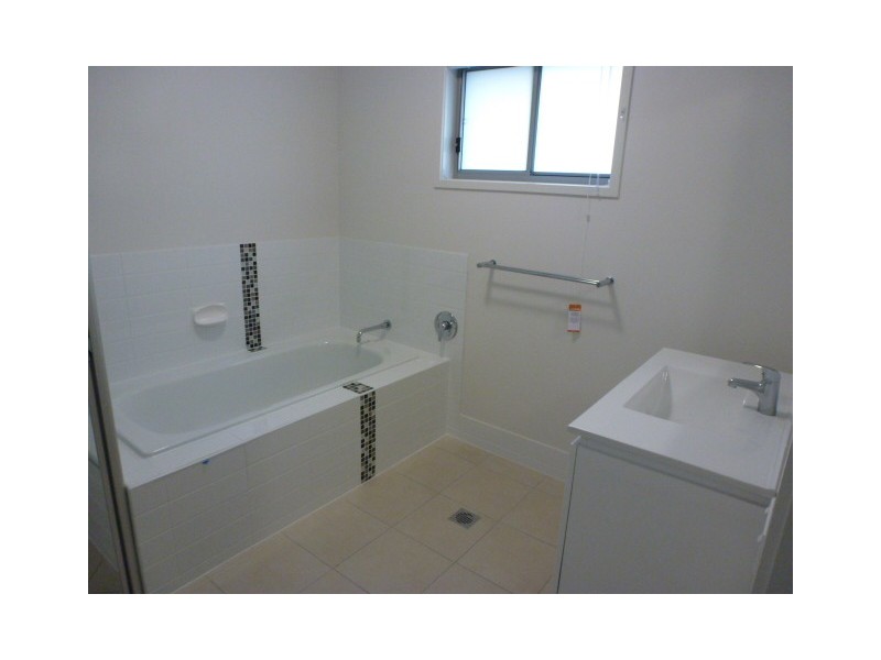 86 Carselgrove Ave, Fitzgibbon QLD 4018