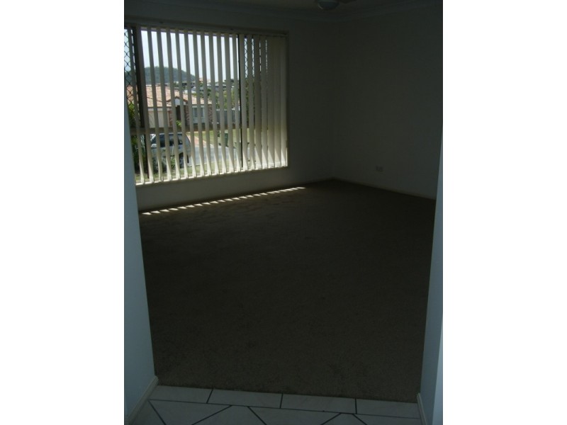 Pacific Pines QLD 4211