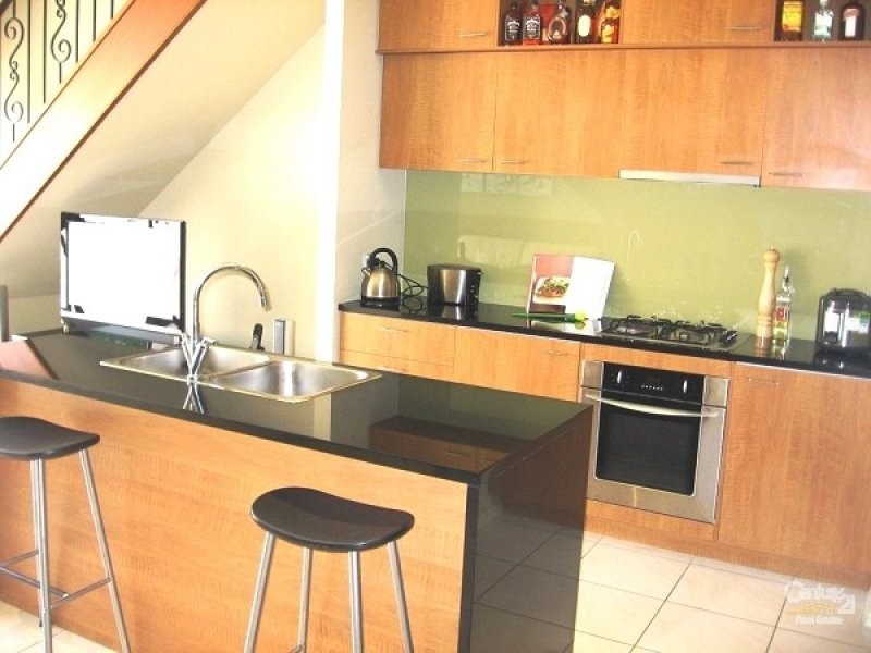 22/7 Elliott St, Surfers Paradise QLD 4217