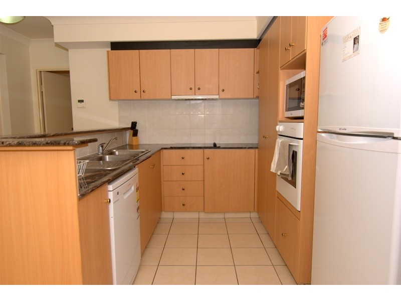 45 Deakin Street, Kangaroo Point QLD 4169