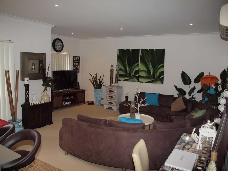 Varsity Lakes QLD 4227