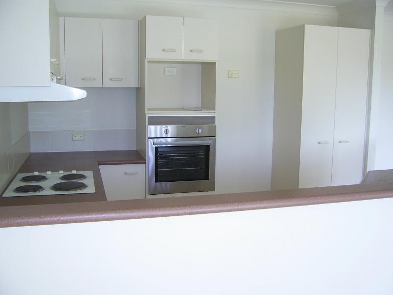 2/232 Guineas Creek Rd, Elanora QLD 4221