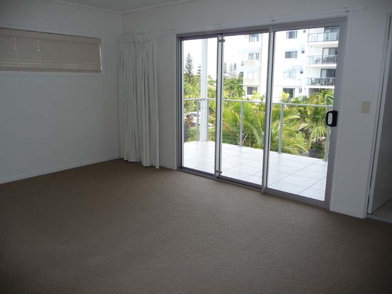06/10 Grand Parade, Kawana Island QLD 4575