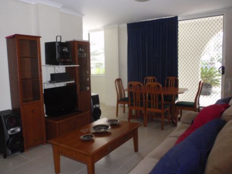 2/4-10 Clifford St (cnr Northcliffe), Surfers Paradise QLD 4217