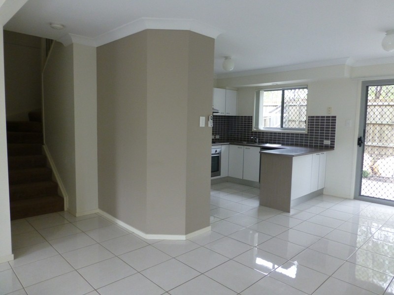 30 Carmarthen Circuit, Pacific Pines QLD 4211