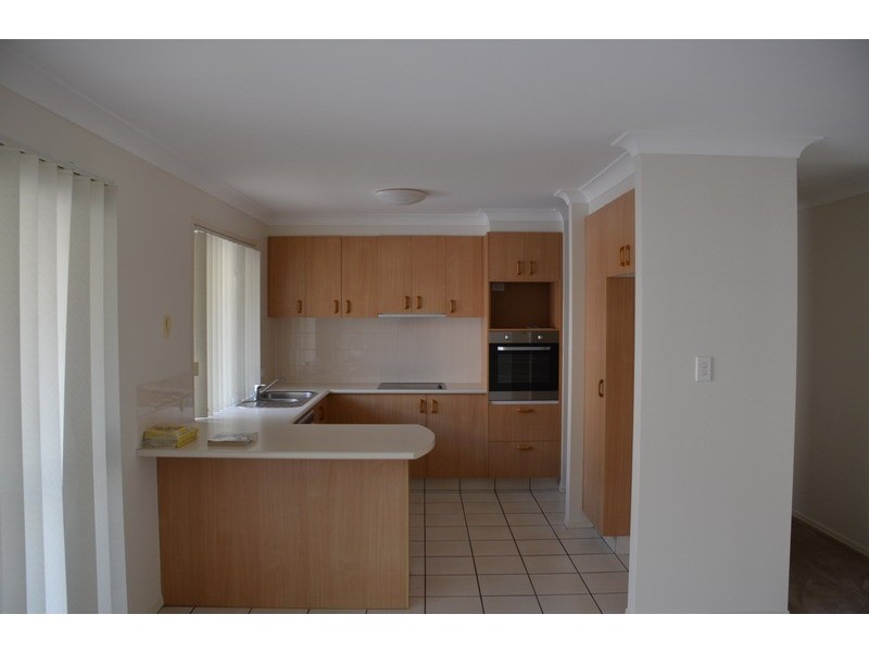 48 Yodelay Street, Varsity Lakes QLD 4227