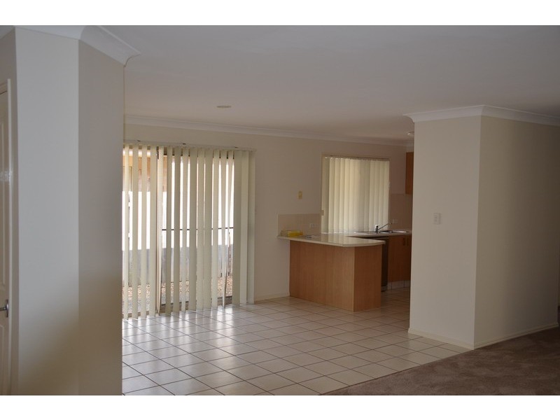 48 Yodelay Street, Varsity Lakes QLD 4227