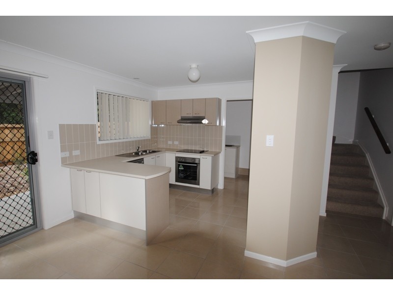 1 McAualey Parade, Pacific Pines QLD 4211