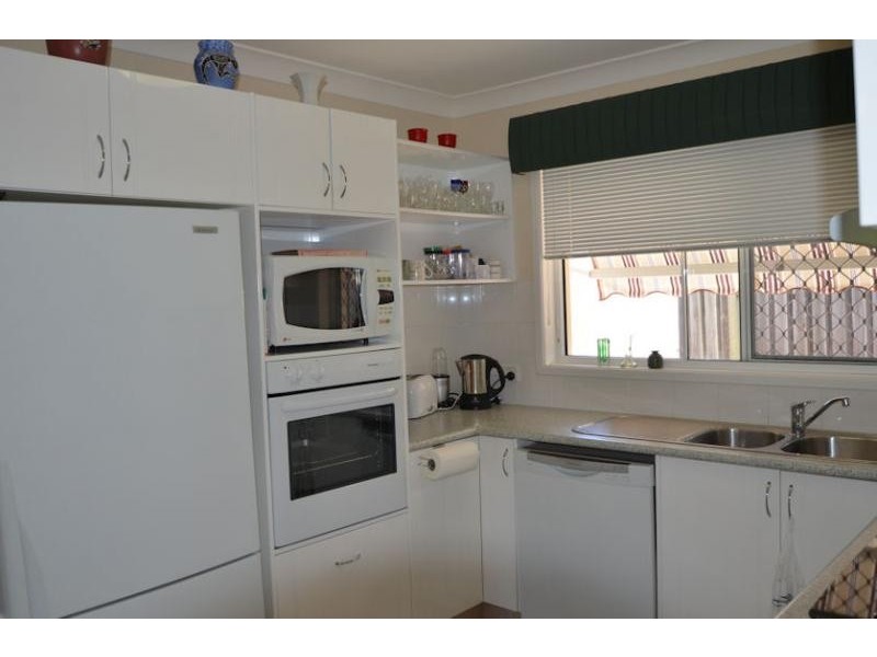 37/29 Ellis Dr, Mudgeeraba QLD 4213