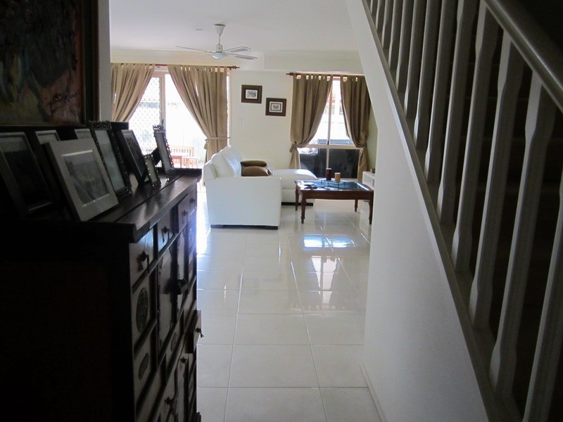272 Oxley Drive, Runaway Bay QLD 4216