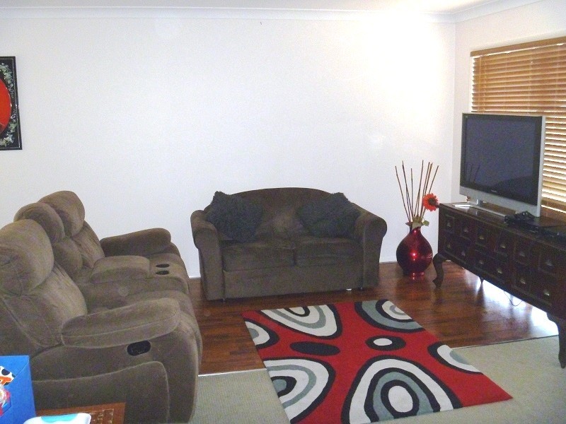6 Crestridge Crescent, Oxenford QLD 4210