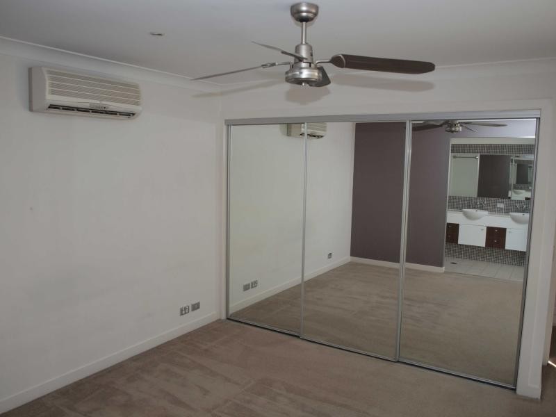 Varsity Lakes QLD 4227