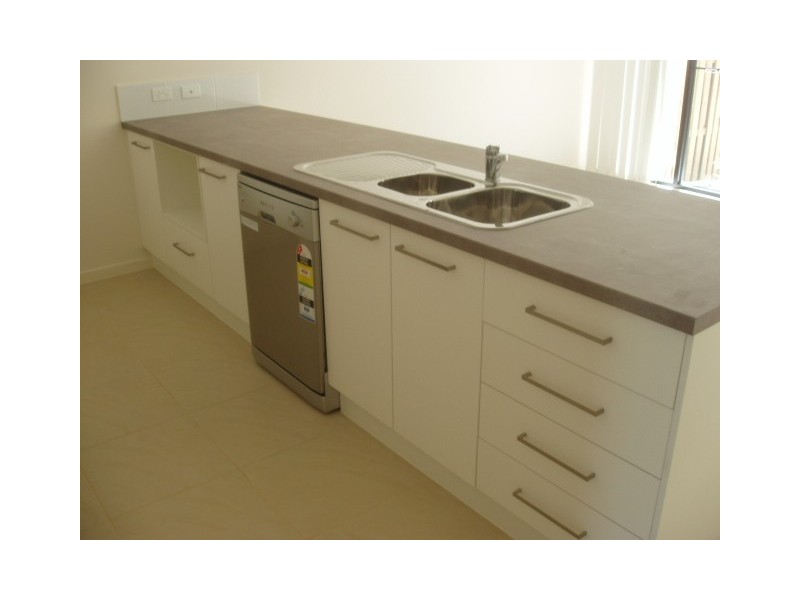 2/20 Jimmy Road, Coomera QLD 4209