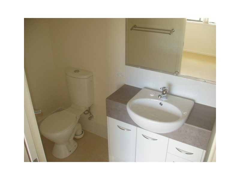 2/20 Jimmy Road, Coomera QLD 4209