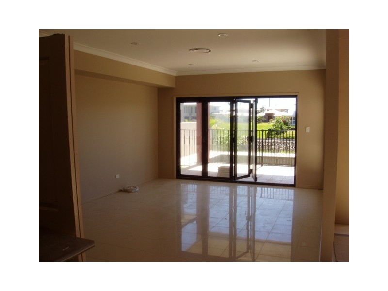 51 Coomera Court, Helensvale QLD 4212