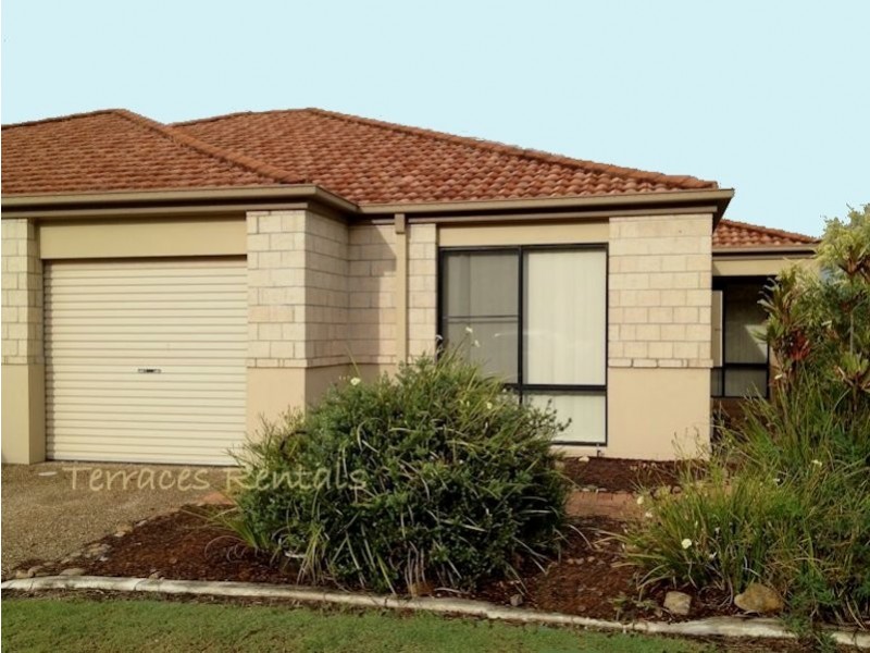 01/24 Amsonia Court,, Arundel QLD 4214