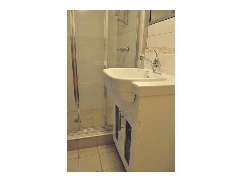 3 Whitmore Street, Taringa QLD 4068