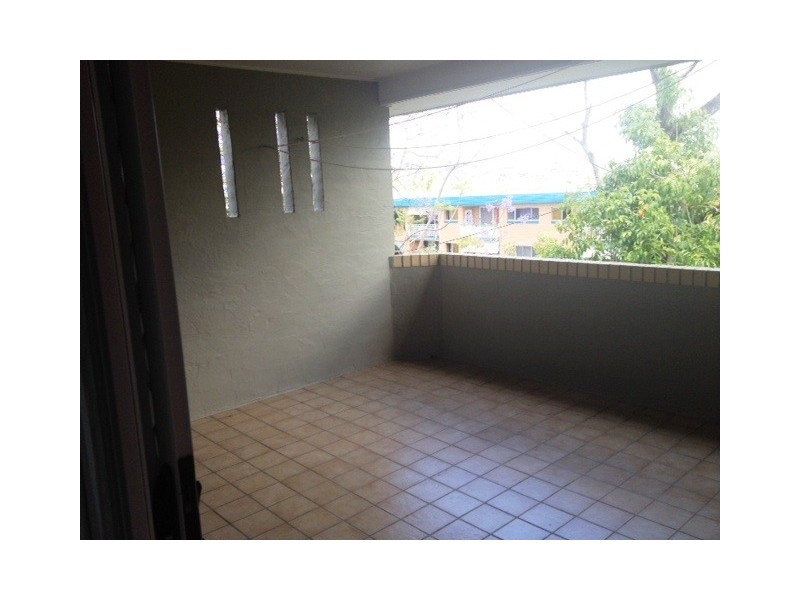 9 Bergin Street, Milton QLD 4064