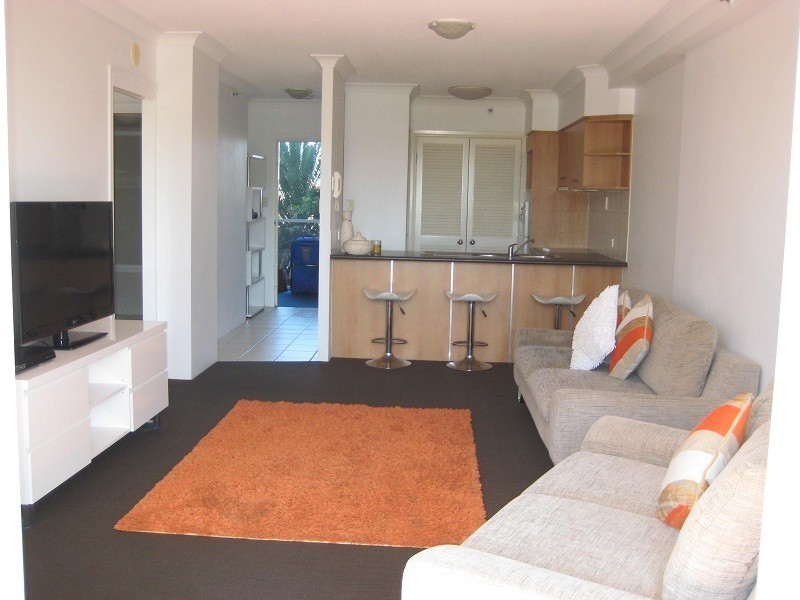 2025/2633 Gold Coast Highway, Broadbeach QLD 4218