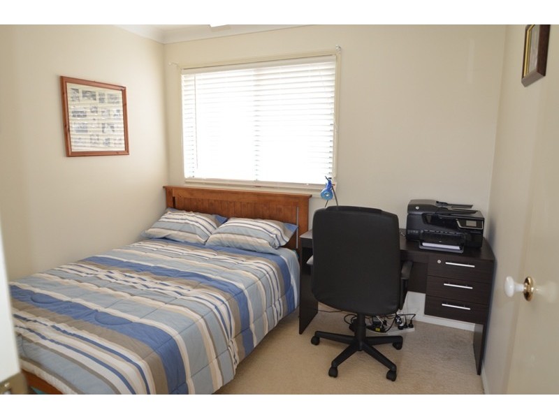 6 Crestridge Crescent, Oxenford QLD 4210