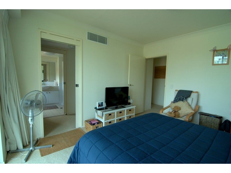 45 Deakin Street, Kangaroo Point QLD 4169