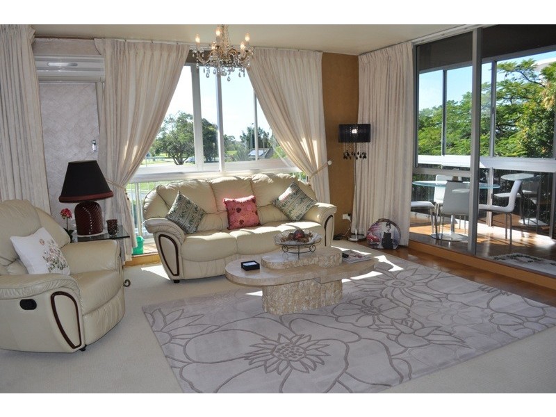 18 Queen Street, Southport QLD 4215