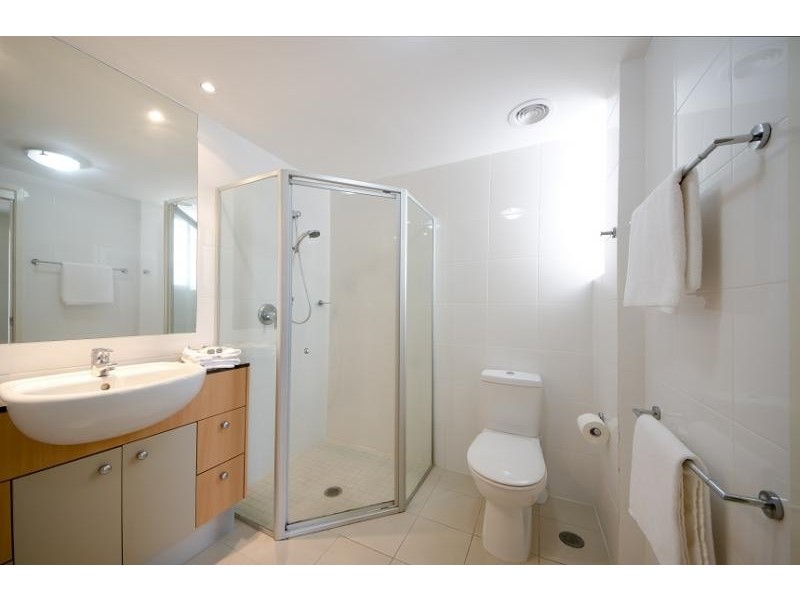 21 Cypress Avenue, Surfers Paradise QLD 4217