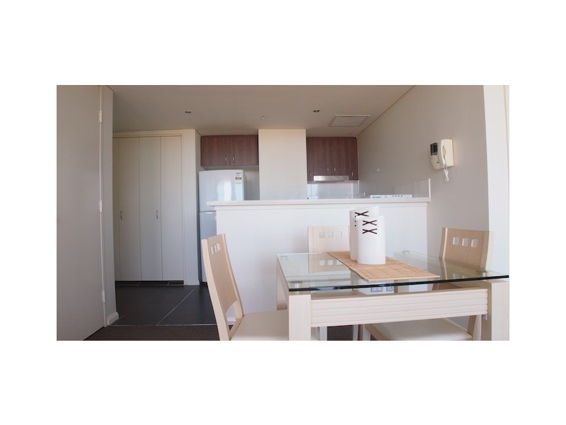 1 Como Cresent, Southport QLD 4215