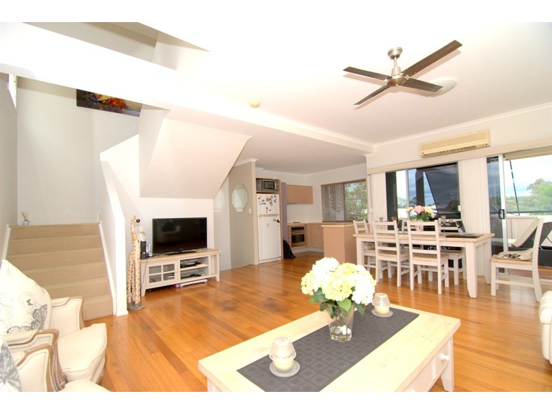 21 Hazelwood Street, Highgate Hill QLD 4101