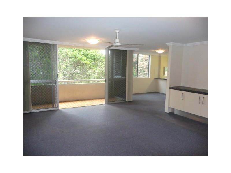 10/12 Goodwin Terrace, Burleigh Heads QLD 4220