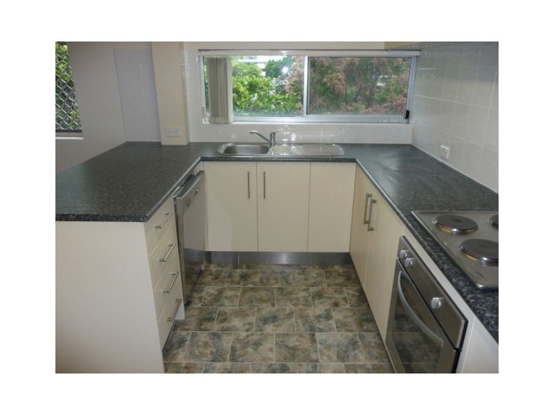 10/12 Goodwin Terrace, Burleigh Heads QLD 4220