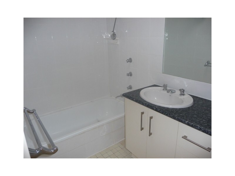 10/12 Goodwin Terrace, Burleigh Heads QLD 4220