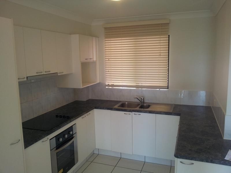 8/43 Durham St, St Lucia QLD 4067