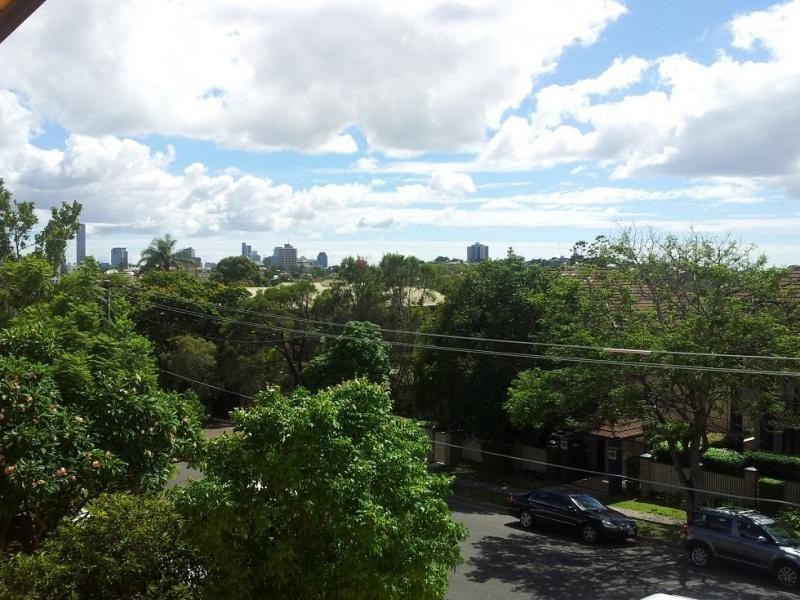 8/43 Durham St, St Lucia QLD 4067