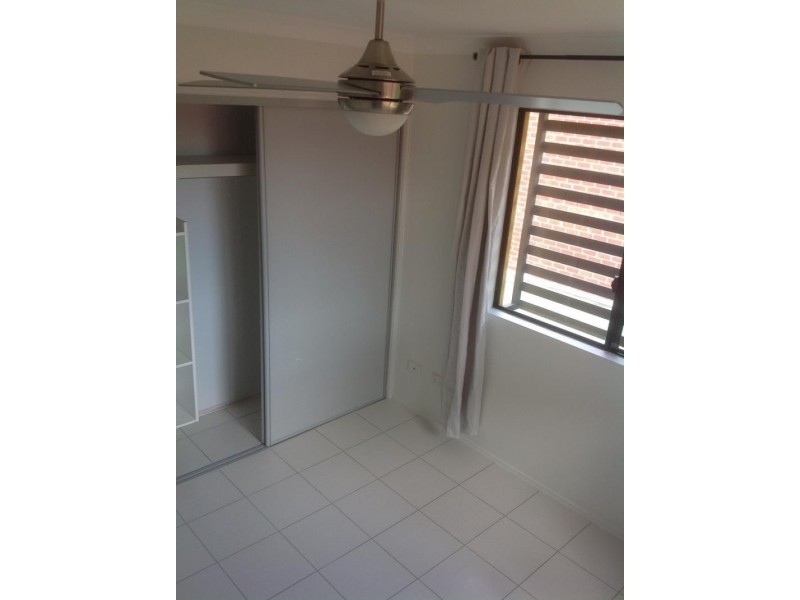 14 Durham Street, St Lucia QLD 4067