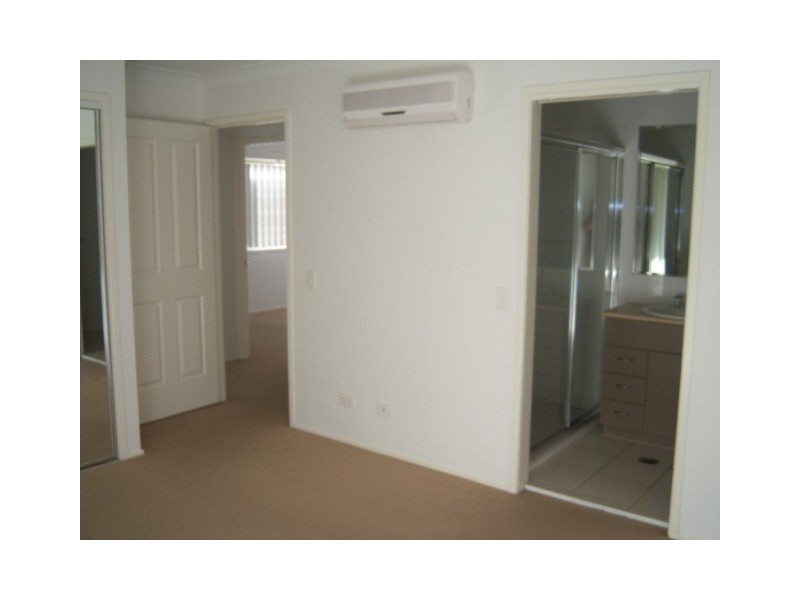 24/29 Lachlan Drive, Wakerley QLD 4154