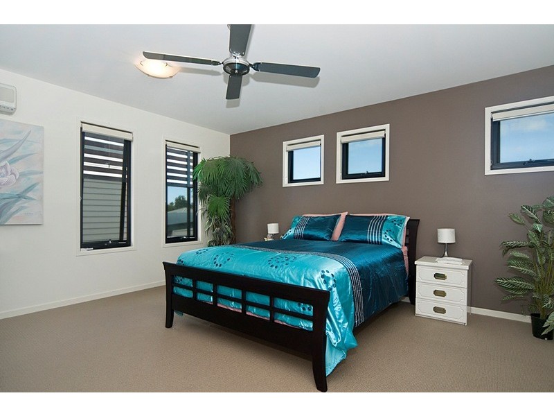 2/23 Catalina Drive, Mudjimba QLD 4564