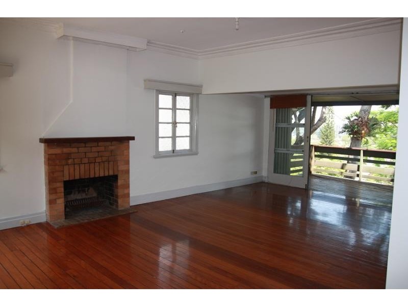 12 St’James Street, Highgate Hill QLD 4101